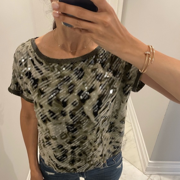 Vince Camuto animal print sequin loose fit top - Picture 3 of 10